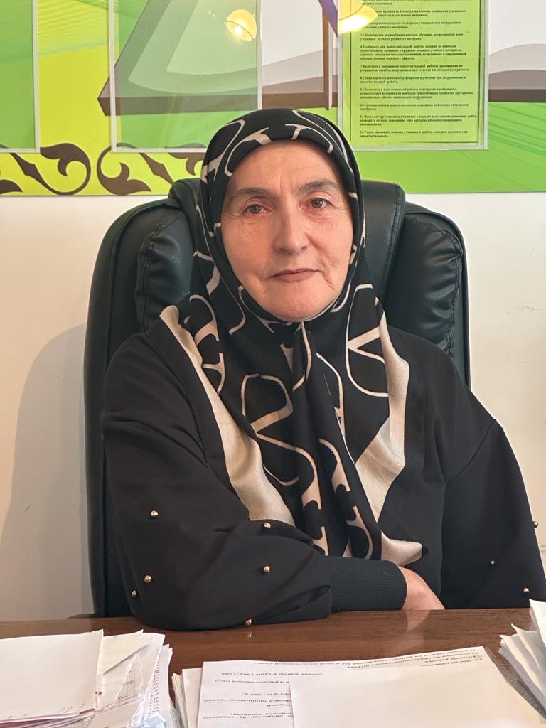 Омарова Айшат Абдулаевна.